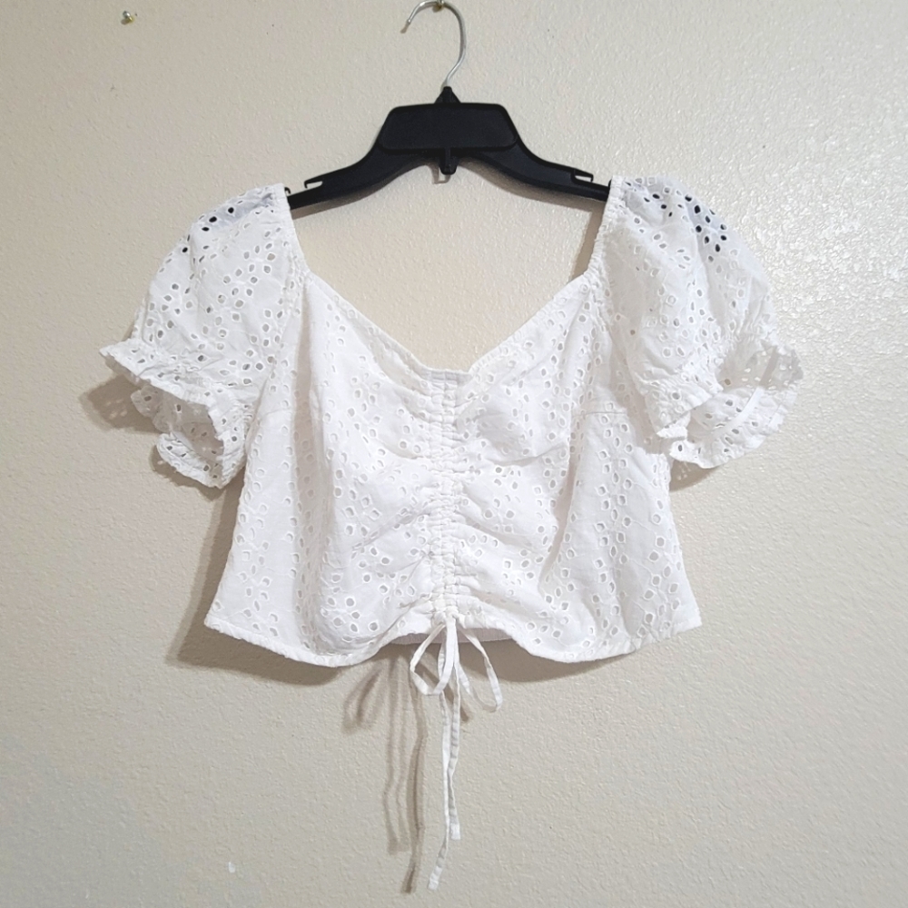 Hollister white and yellow crop top